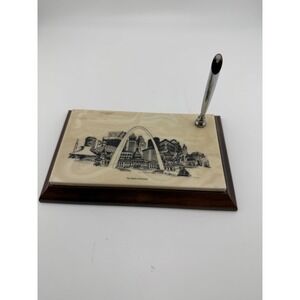 Vintage The Spirit of St Louis Gateway Arch Skyline Desk Pen Holder Wood Base